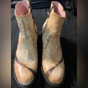 Miss Macie desert dancer western ankle boots